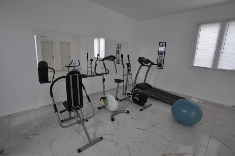 Xenos Villa 1 Tigkaki  Luaran gambar
